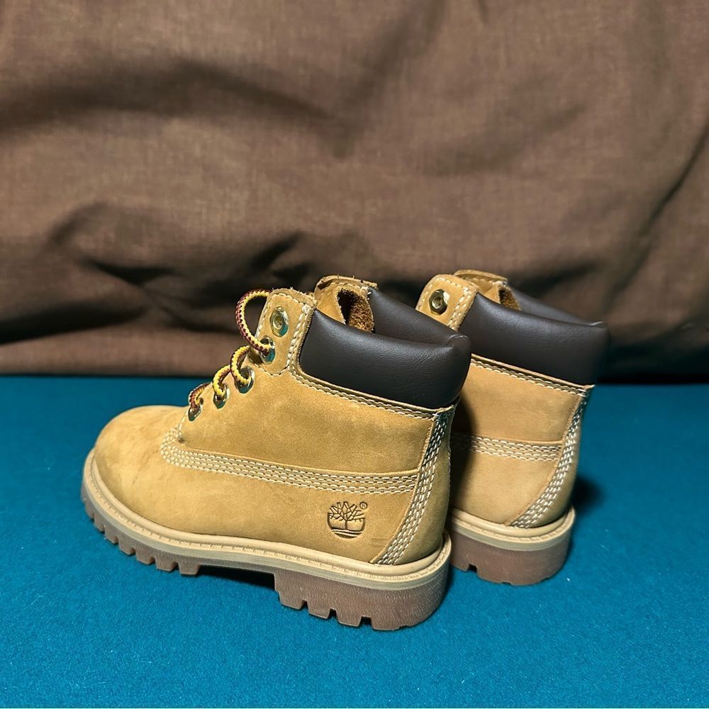 Timberland Boots - Picture 3 of 5